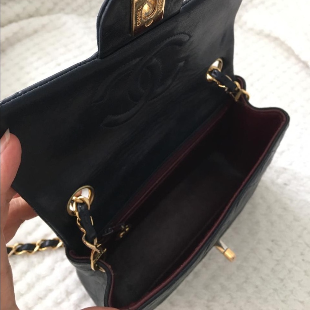 🌈SOLD🌈Authentic Chanel Vintage Black Square Mini Lambskin 24k Gold hardware - Picture 9 of 13